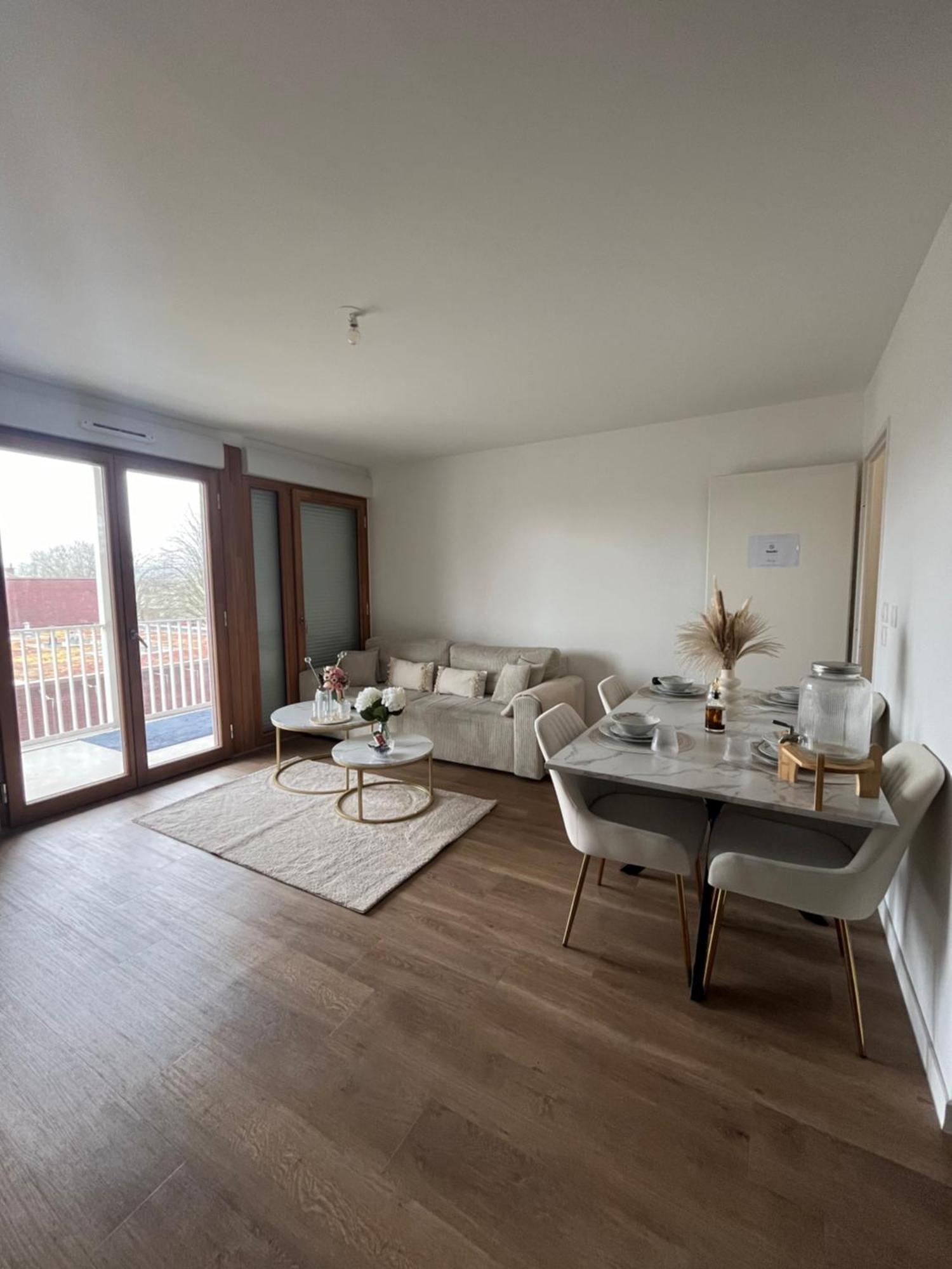Appartement Luxueux Au Coeur De Lille Bagian luar foto